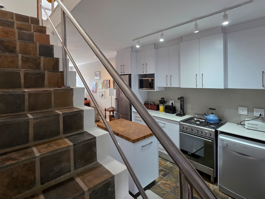 2 Bedroom Property for Sale in Three Anchor Bay Western Cape